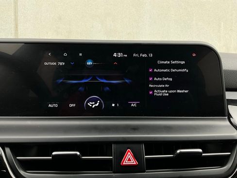 Used 2025 Kia Seltos S image 30