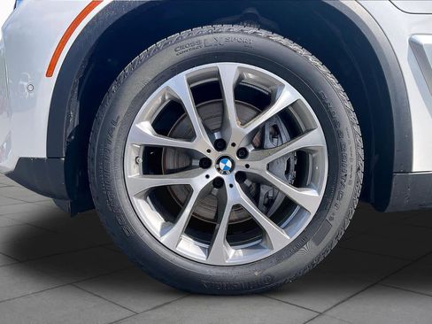 Used 2026 BMW X5 xDrive50e w/ Premium Package AWD/4WD image 11