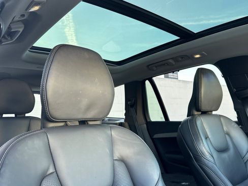 Certified 2025 Volvo XC90 T8 Ultra w/ Protection Package Premier image 21
