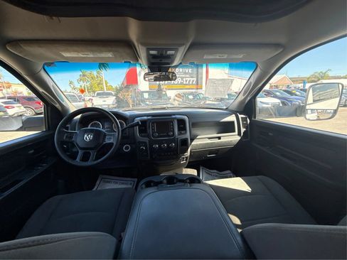 Used 2018 RAM 3500 Tradesman w/ Chrome Appearance Group AWD/4WD image 27