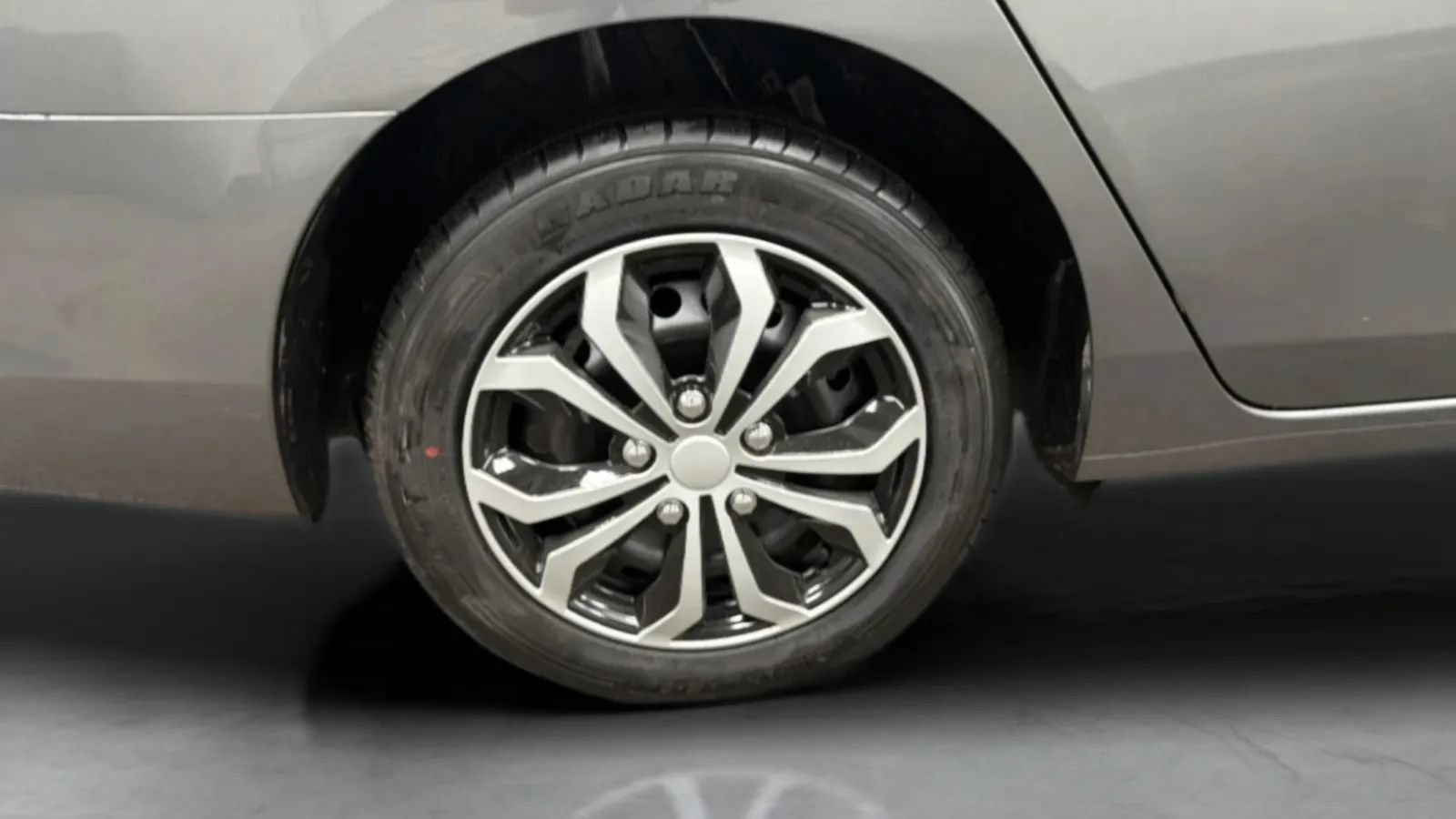 Used 2018 Nissan Sentra S FWD image 25
