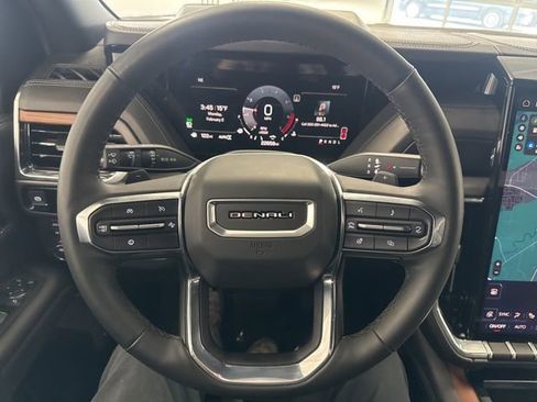 Used 2025 GMC Yukon Denali image 38
