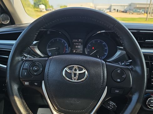 Used 2015 Toyota Corolla S Premium FWD image 20