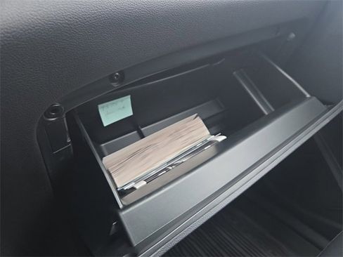 Certified 2022 Ford Explorer XLT w/ Equipment Group 202A image 44