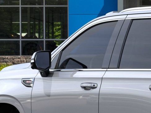 New 2026 GMC Yukon Elevation image 12