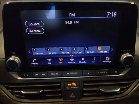 Used 2023 Nissan Altima 2.5 SV FWD image 25