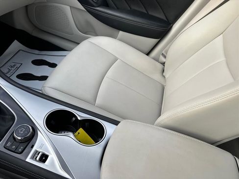 Used 2019 INFINITI Q50 Luxe w/ Essential Package (3.0T Luxe) image 36