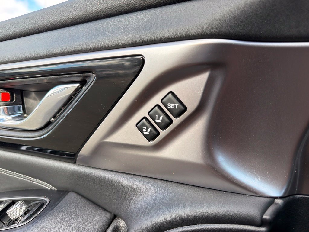 Used 2023 Subaru Outback Touring XT AWD/4WD image 17