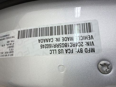 Used 2024 Chrysler Pacifica Touring-L FWD image 18