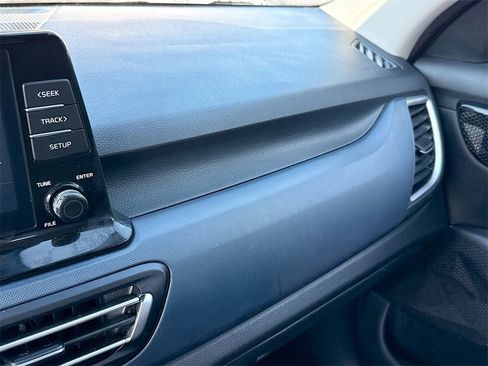 Used 2021 Kia Seltos S image 22