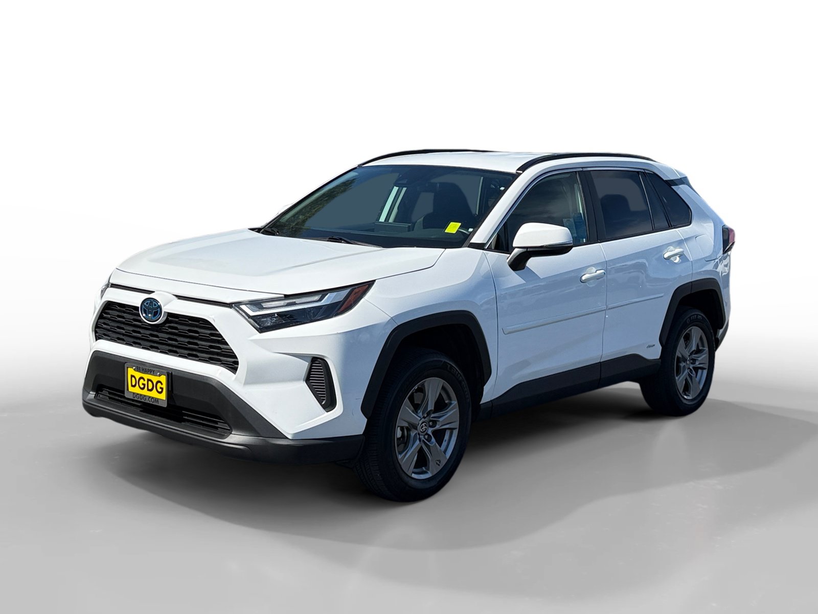 Used 2024 Toyota RAV4 LE AWD/4WD image 1