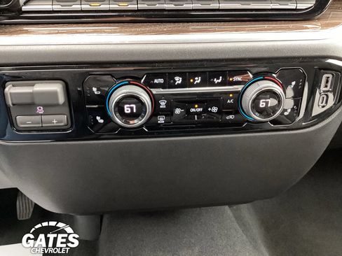 Used 2026 Chevrolet Silverado 1500 LT AWD/4WD image 17