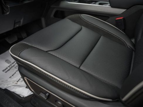 New 2026 RAM 1500 Laramie AWD/4WD image 40