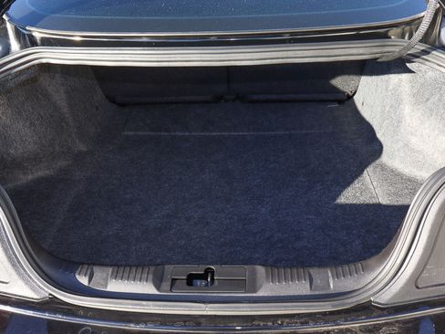 Used 2018 Ford Mustang GT w/ Black Accent Pkg image 9