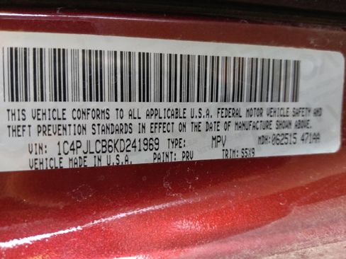 Used 2019 Jeep Cherokee Latitude w/ Popular Appearance Group FWD image 33