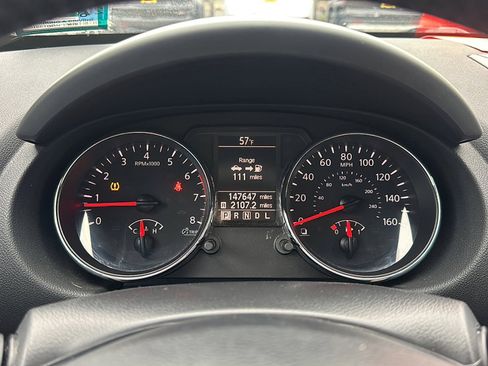 Used 2011 Nissan Rogue SV w/ SL Pkg image 25