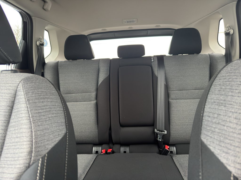 Used 2021 Nissan Rogue SV AWD/4WD image 14