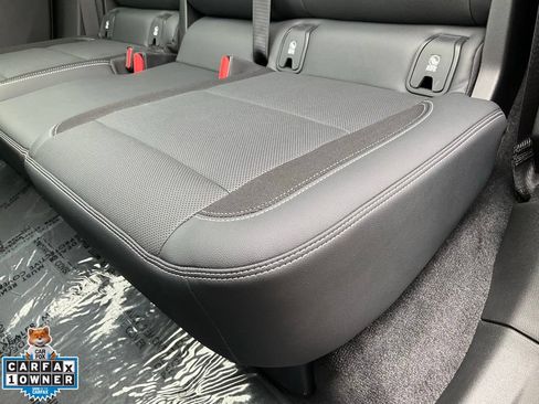 Used 2024 Chevrolet Blazer EV LT AWD/4WD image 31