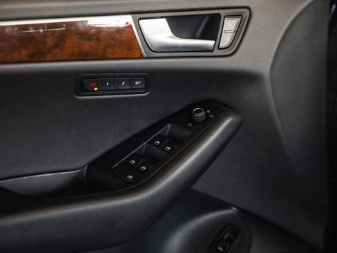 Used 2011 Audi Q5 3.2 Premium Plus w/ Audi MMI Navigation Plus Pkg image 63