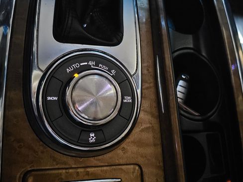 Used 2014 INFINITI QX80 4WD w/ Theater Package image 43