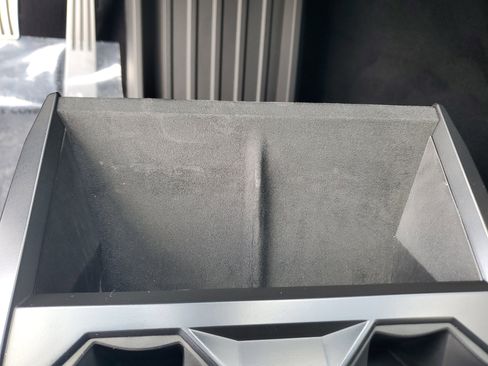 Used 2025 Tesla Cybertruck AWD Crew Cab image 25