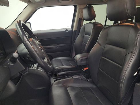 Used 2017 Jeep Patriot High Altitude AWD/4WD image 17
