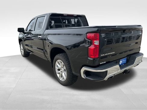 Used 2022 Chevrolet Silverado 1500 LTZ image 4