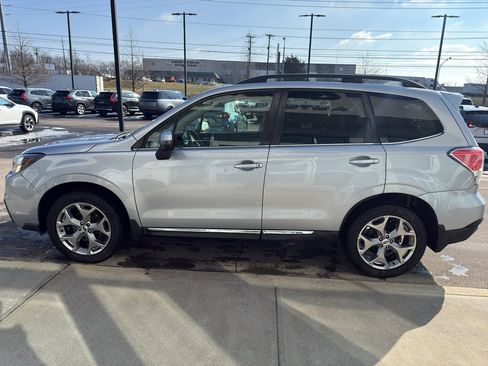 Used 2018 Subaru Forester 2.5i Touring w/ Popular Package #2 image 6