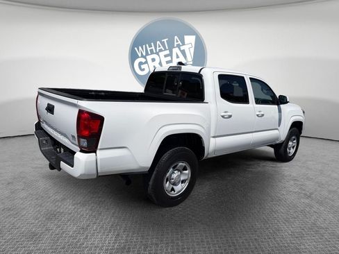 Certified 2023 Toyota Tacoma SR AWD/4WD image 3