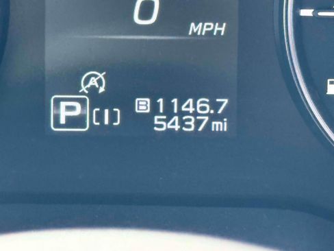 Certified 2025 Subaru Forester Premium image 20