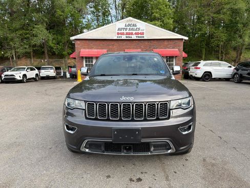 Used 2019 Jeep Grand Cherokee Limited AWD/4WD image 2