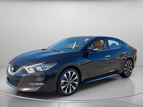Used 2016 Nissan Maxima SR w/ Interior Lighting Package image 2