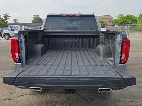 Used 2020 GMC Sierra 1500 AT4 w/ AT4 Premium Package AWD/4WD image 14