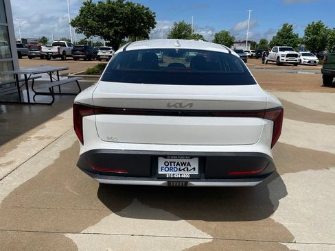 New 2026 Kia K4 FWD image 6