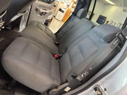 Used 2002 Ford Explorer Sport Trac 4x4 image 21