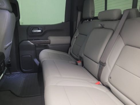Used 2019 GMC Sierra 1500 SLT w/ SLT Premium Plus Package RWD image 18