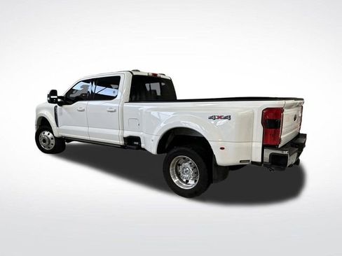 Used 2023 Ford F450 Lariat w/ Lariat Ultimate Package image 3