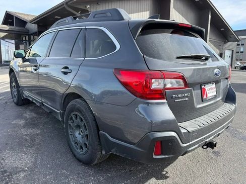 Used 2019 Subaru Outback 3.6R Limited AWD/4WD image 3