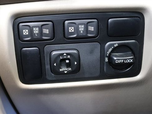 Used 1999 Toyota Land Cruiser AWD/4WD image 89