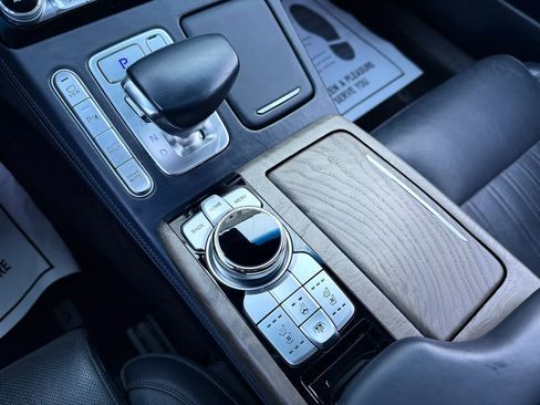 Used 2021 Genesis G90 5.0 Ultimate image 25