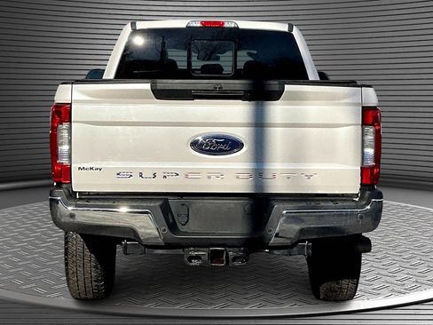 Used 2017 Ford F350 Lariat w/ Lariat Ultimate Package image 5