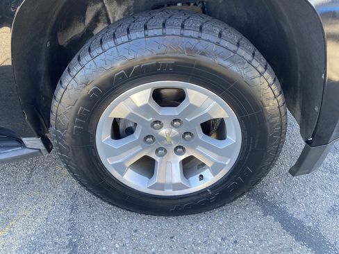 Used 2017 Chevrolet Tahoe LT AWD/4WD image 10