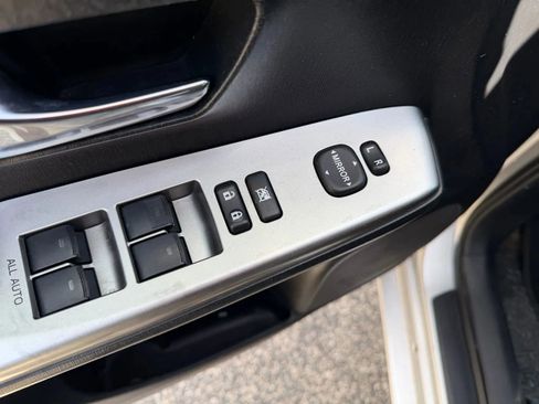 Used 2016 Toyota Prius V Two image 25