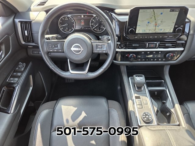 Used 2025 Nissan Pathfinder SL AWD/4WD image 14
