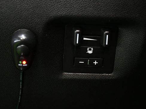 Used 2014 Chevrolet Silverado 2500 LTZ w/ LTZ Plus Package image 29