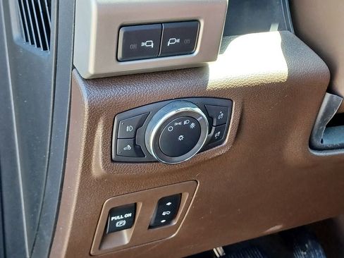 Used 2019 Ford F150 King Ranch w/ Equipment Group 601A Luxury AWD/4WD image 14