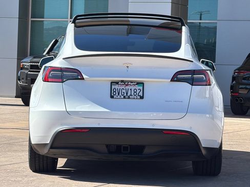 Used 2021 Tesla Model Y Long Range AWD/4WD image 5