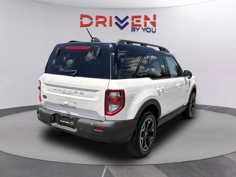 Used 2025 Ford Bronco Sport Outer Banks w/ Outer Banks Tech Package+ AWD/4WD image 3