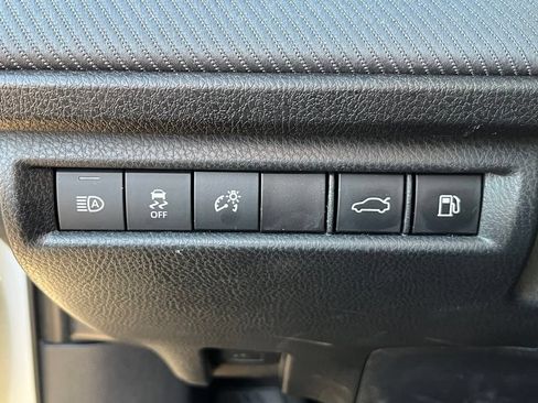 Used 2025 Toyota Camry SE FWD image 16