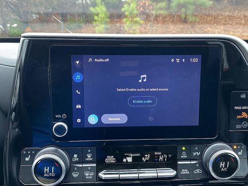 Certified 2025 Toyota Highlander XLE image 17